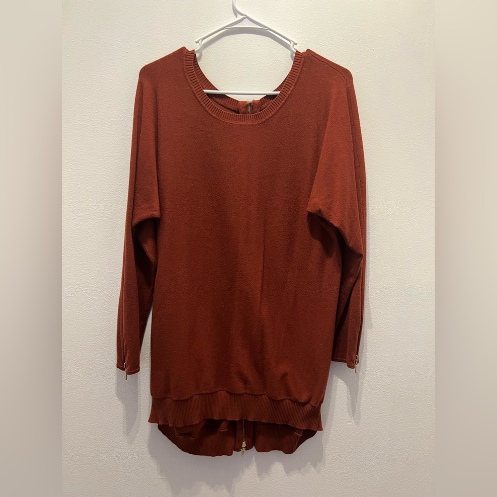 Love Scarlett tunic sweater size small